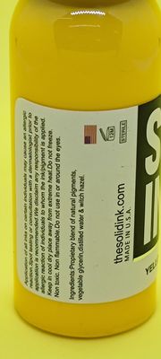 120ML 260ML 밝은 황색 귀영 나팔 잉크 비 유독한 유기적 문신 안료